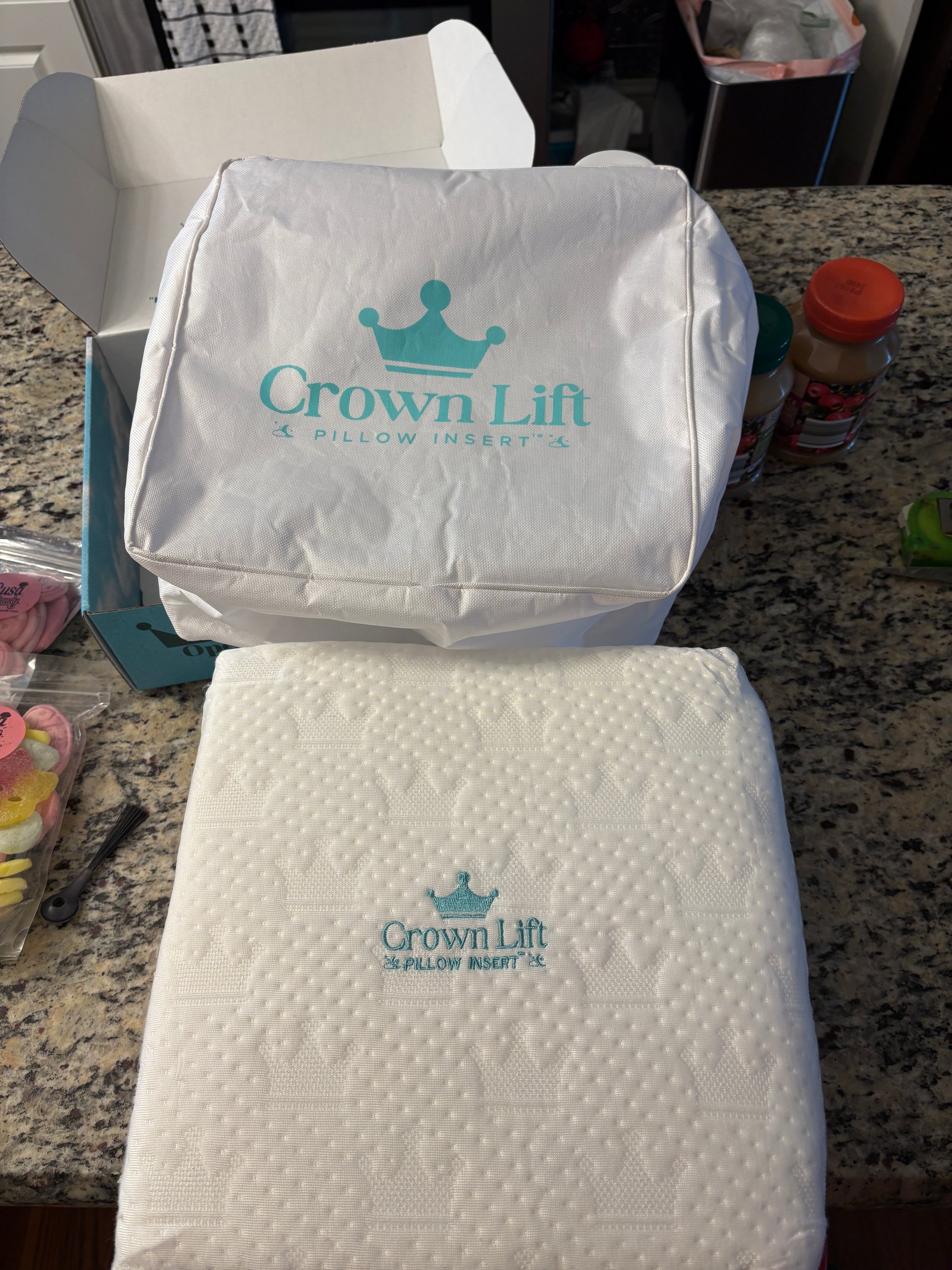 crown lift with crown lift storage bag in media kit box