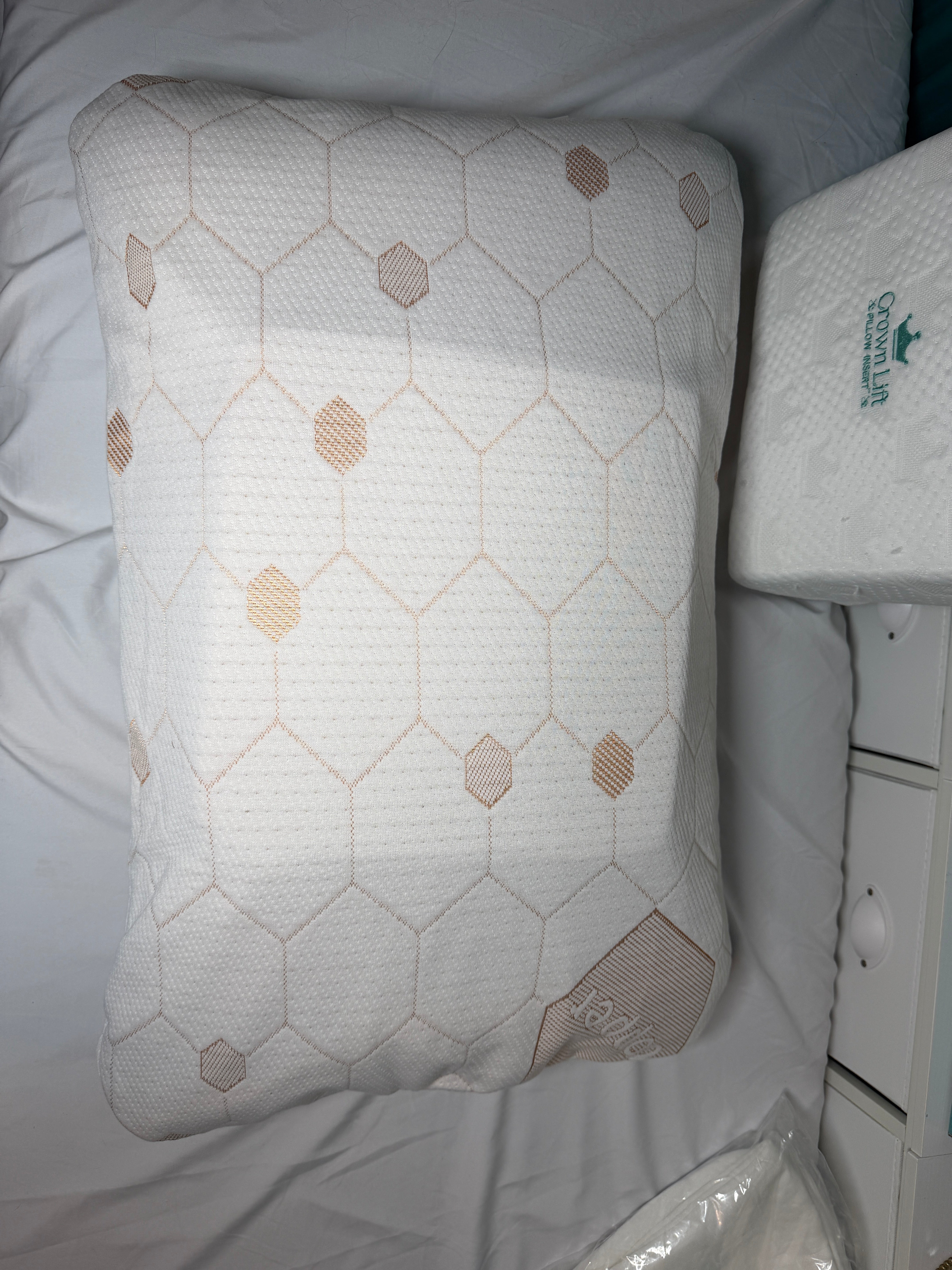 crown lift patent pending pocket pillowcase for the crown lift system, copper infused cooling pillowcase