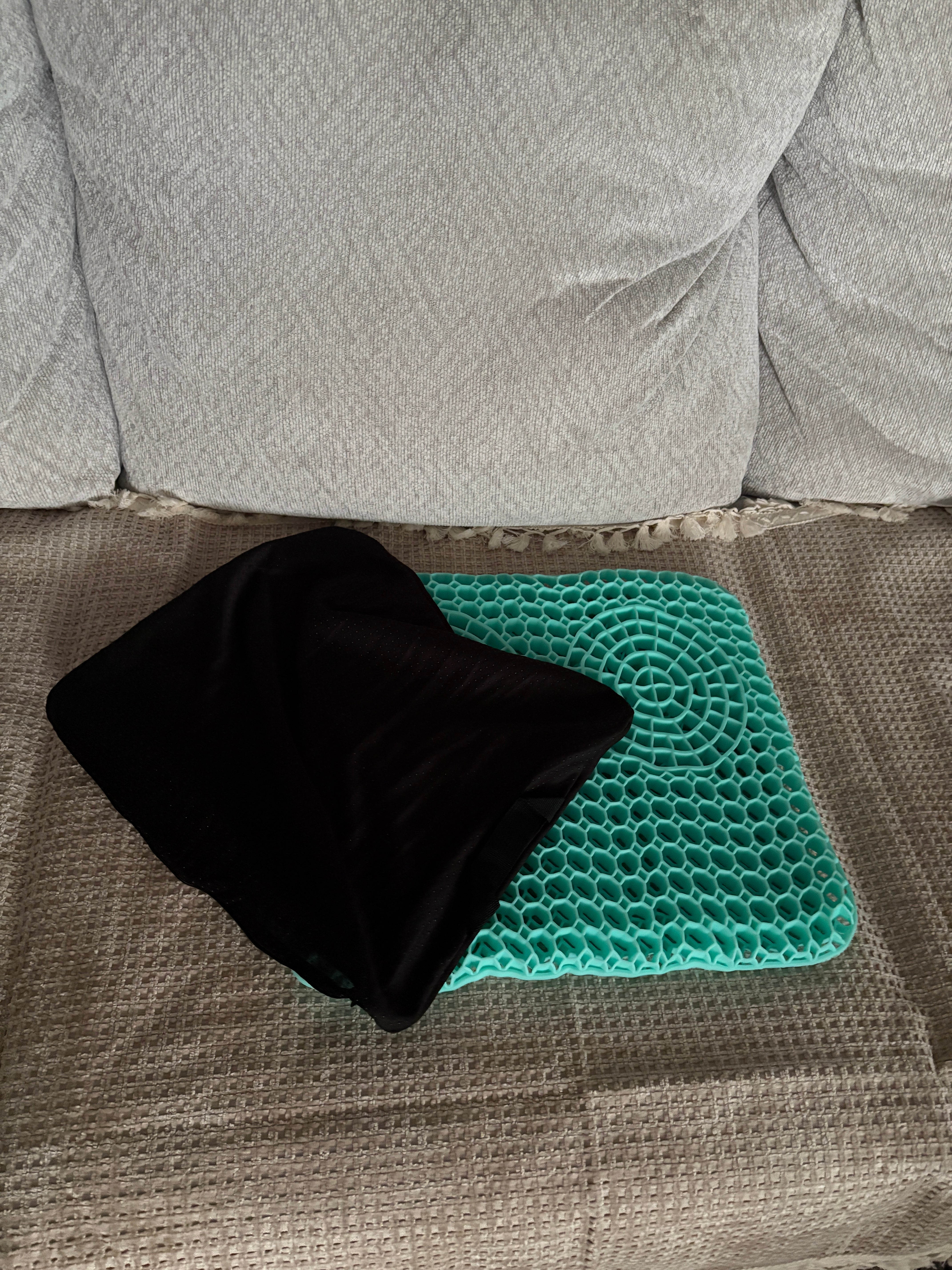 TPE gel seat cushion with black zipper cover- Sanctuary Sleep Pillow